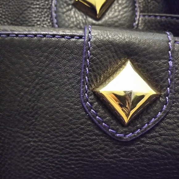 Handbag - Picture 8 of 8